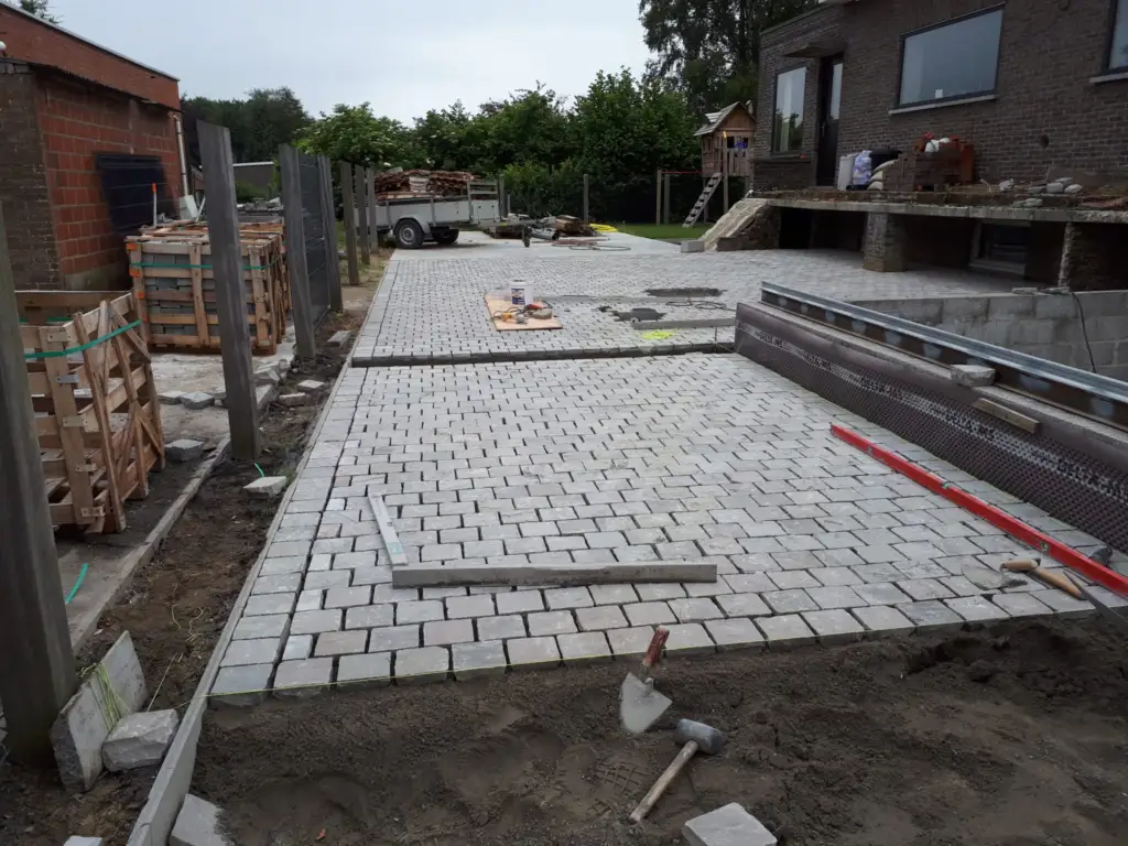 Oprit en terraswerken te aalter